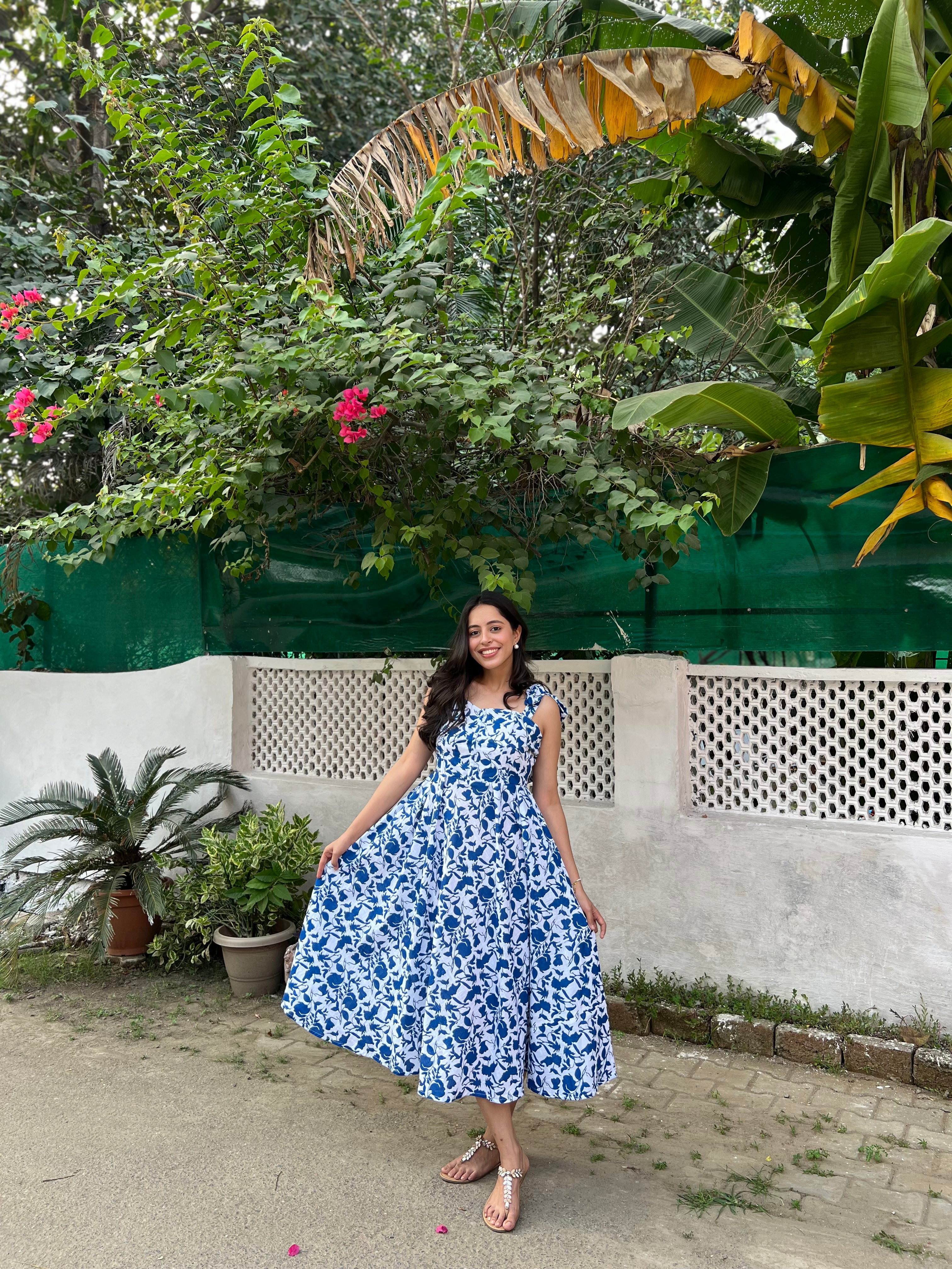 SKY TIE UP DRESS